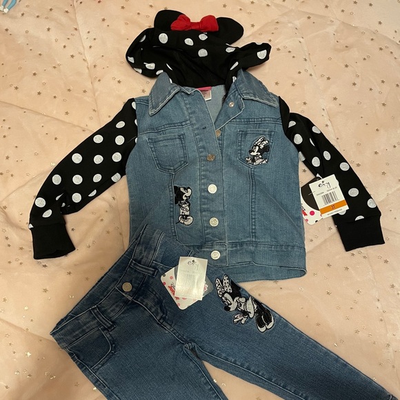 🚫SOLD🚫Minnie Mouse Denim Jacket and Jeans - Picture 1 of 4